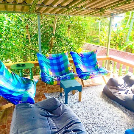 See Sea Backpackers House Baan Tai Bagian luar foto