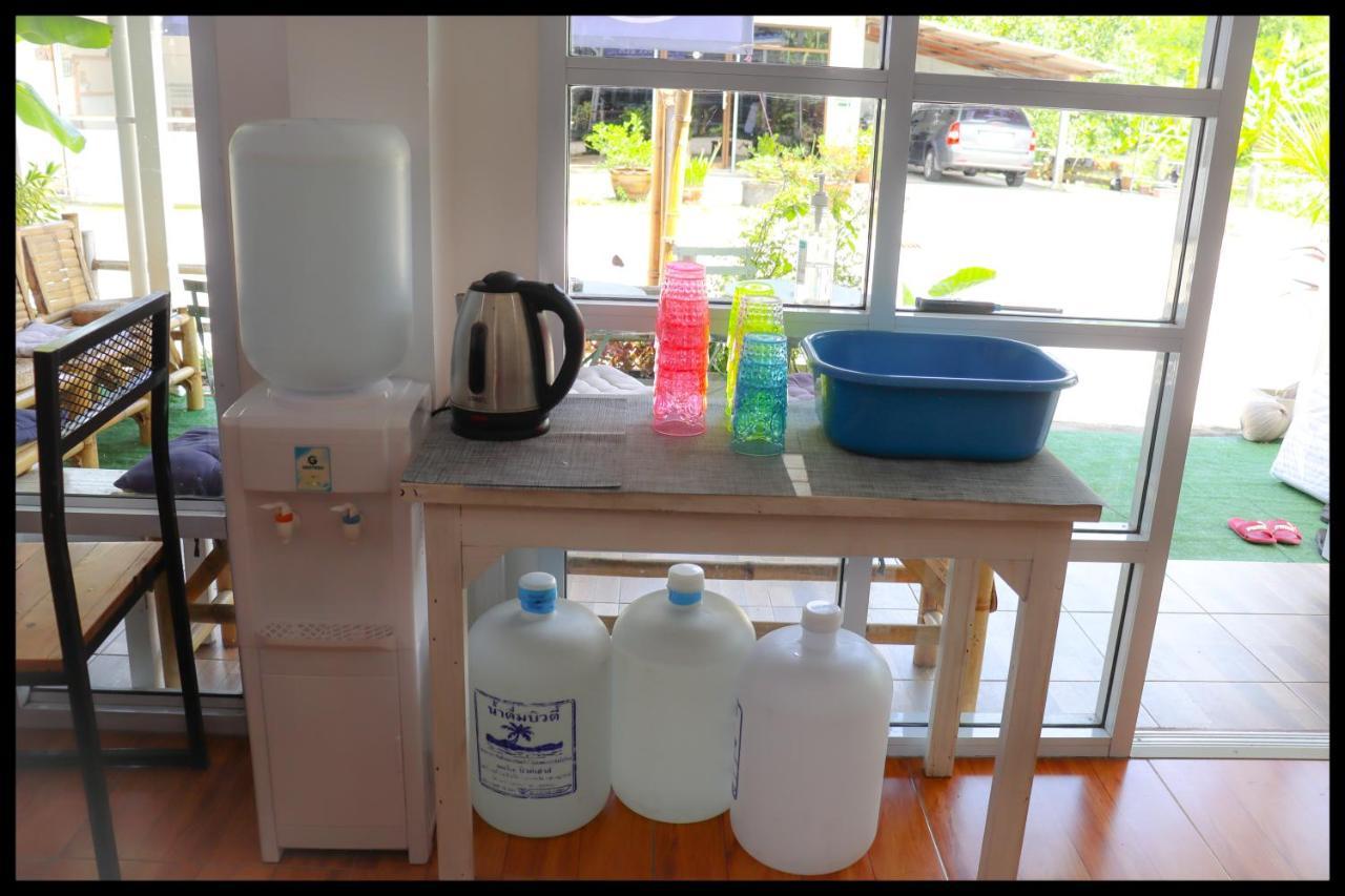See Sea Backpackers House Baan Tai Bagian luar foto