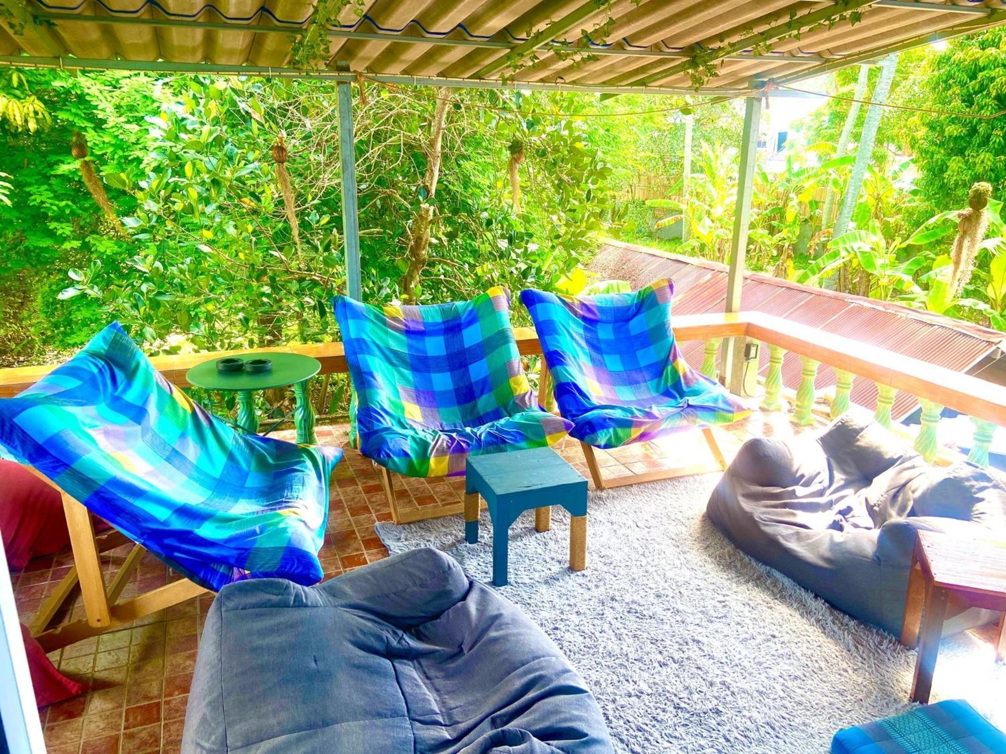 See Sea Backpackers House Baan Tai Bagian luar foto