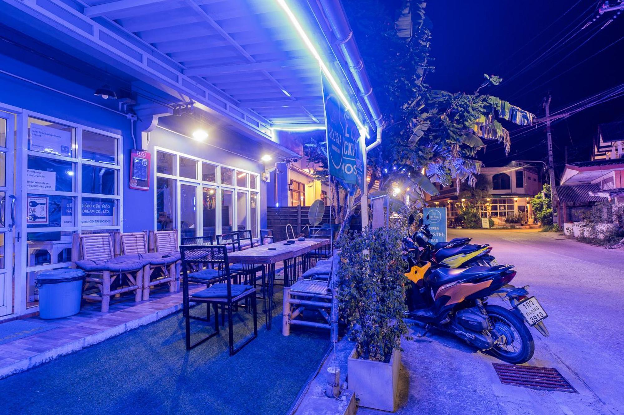 See Sea Backpackers House Baan Tai Bagian luar foto