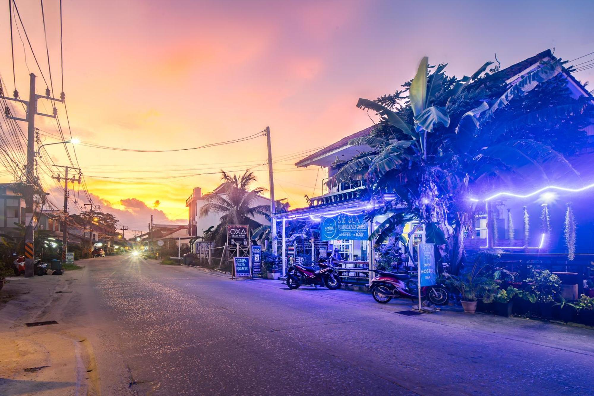 See Sea Backpackers House Baan Tai Bagian luar foto