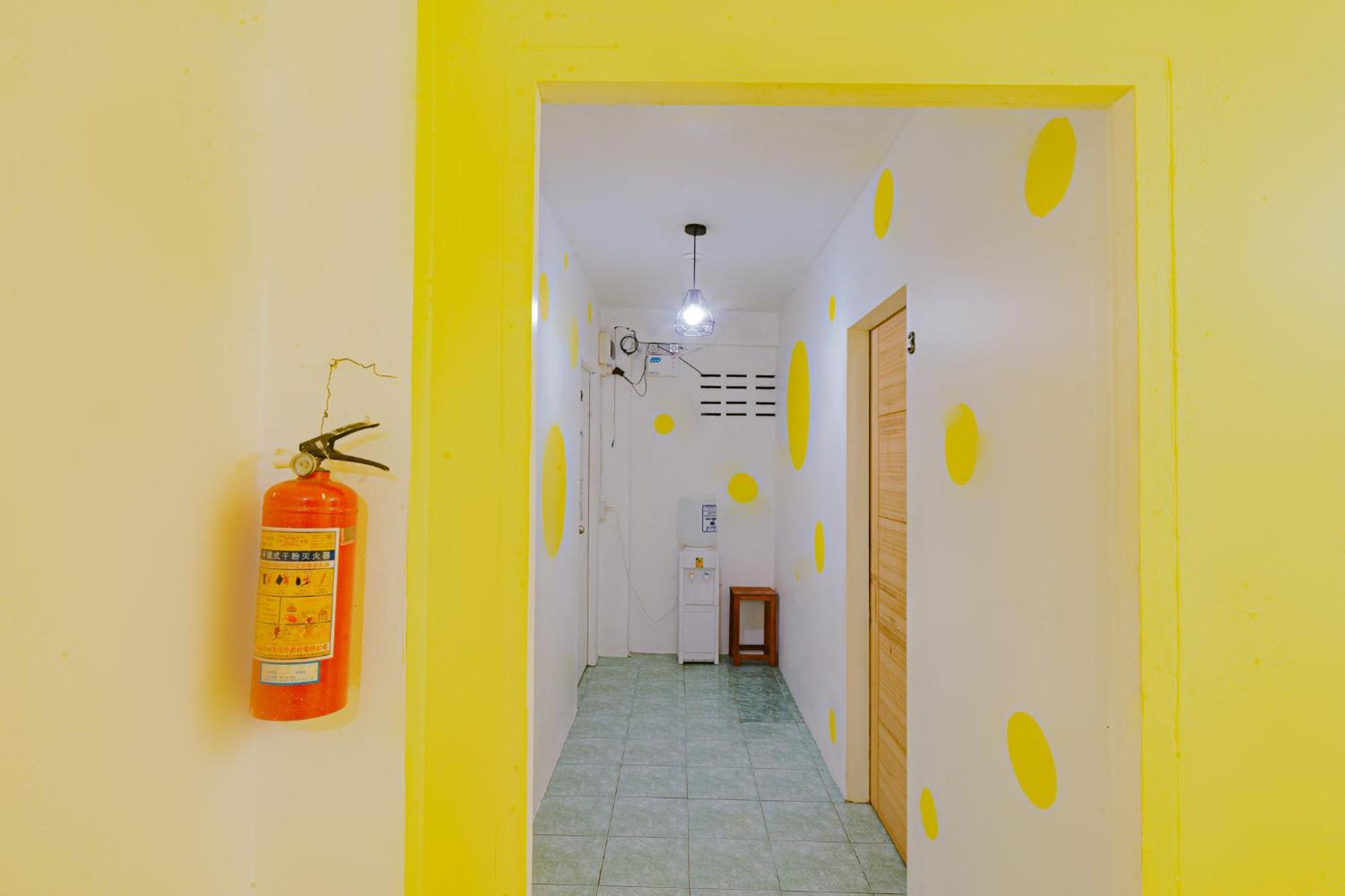 See Sea Backpackers House Baan Tai Bagian luar foto